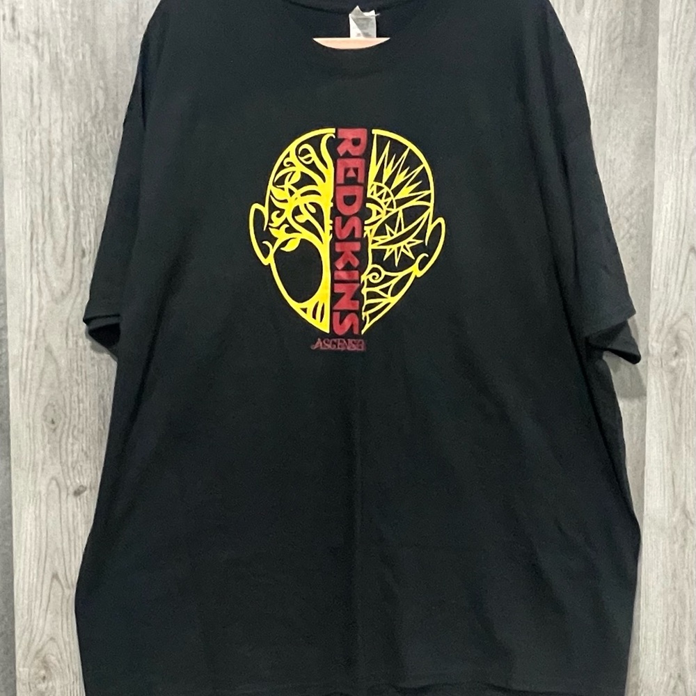 Ascension Brand Washington Redskins Black Graphic T-Shirt
